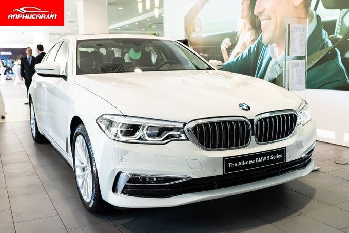 Đánh giá BMW 520i nhập Đức giá 2389 tỷ  Sang trọng và năng động