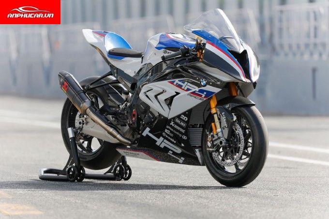 BMW S1000RR 2020 độ Max Options gần 1 tỷ đồng với dàn chân MotoGP Xefun