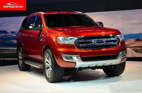 Gi  xe Ford  Everest  Titanium  tng xng cht lng n  em li